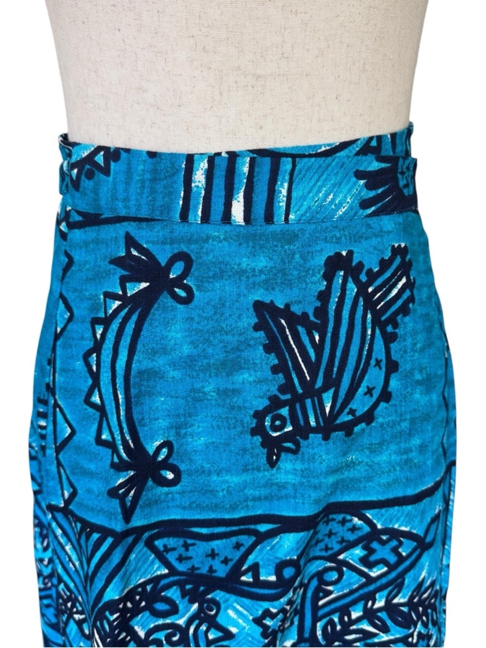 Vintage 1960s Tiki Tapa Designs Blue Barkcloth Hawaiian Maxi Wrap Skirt NWT - Picture 2 of 10